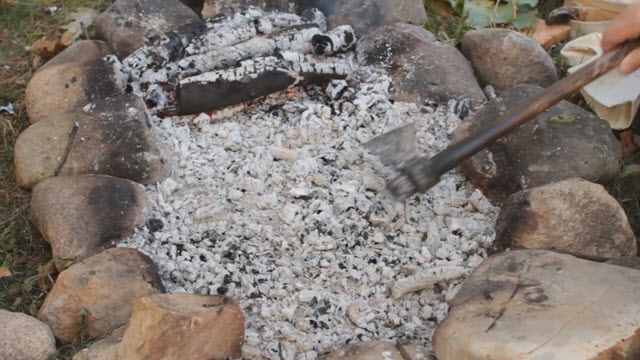 Ash Cakes (Time 0_00_51;07)