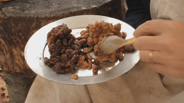 Baked Beans (Time 0_08_05;15)