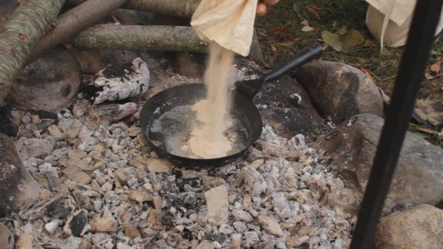 Meat Pies (Time 0_04_32;14)