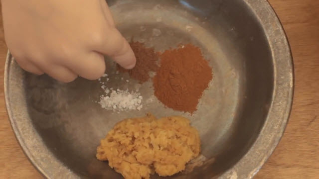 Simple Gingerbread (Time 0_01_40;10)