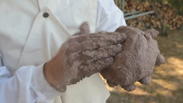 Build Earthen Oven (Time 0_04_53;15)