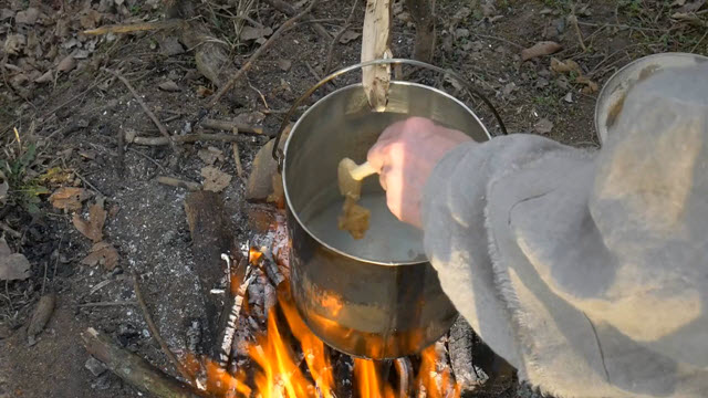 On the Trail (Time 0_03_03;27)