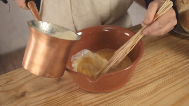 White Pot (Time 0_03_31;19)