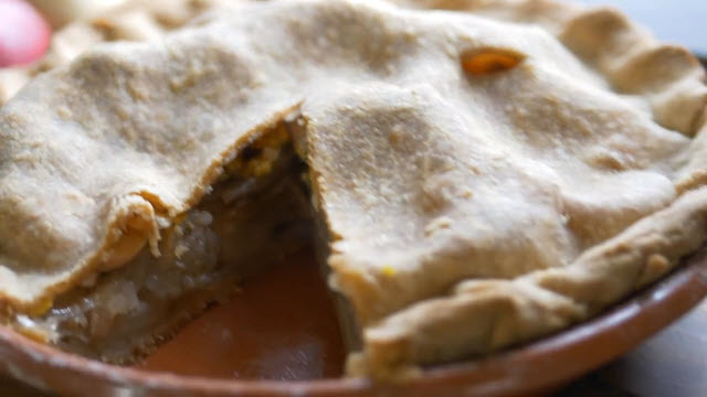 Onion Pie (Time 0_00_05;10)