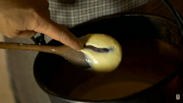 parmesan-ice-cream-time-0_02_1423